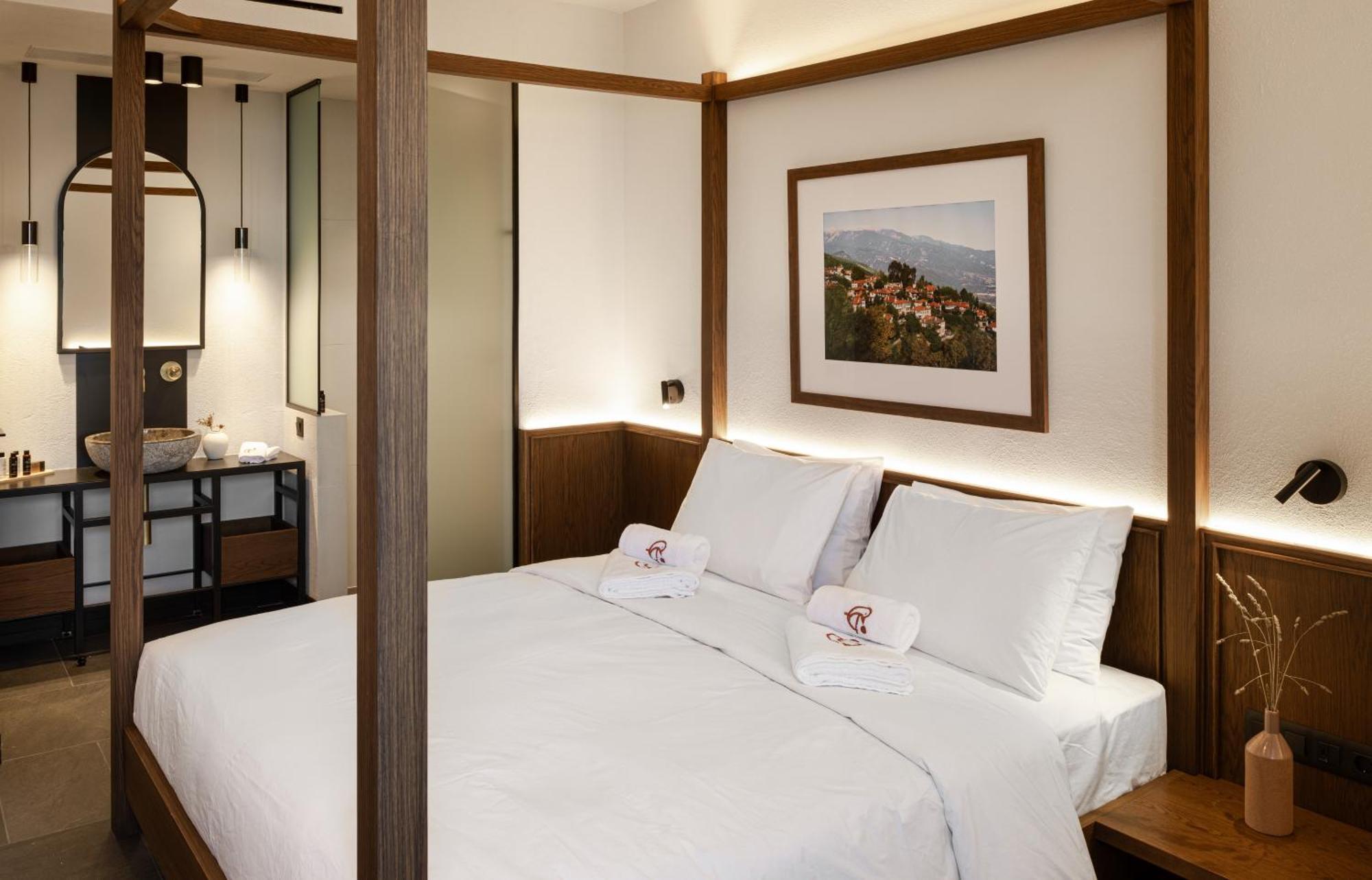 Unedo All Seasons Boutique Hotel ปาเลออส ปานเตเลมอน ภายนอก รูปภาพ