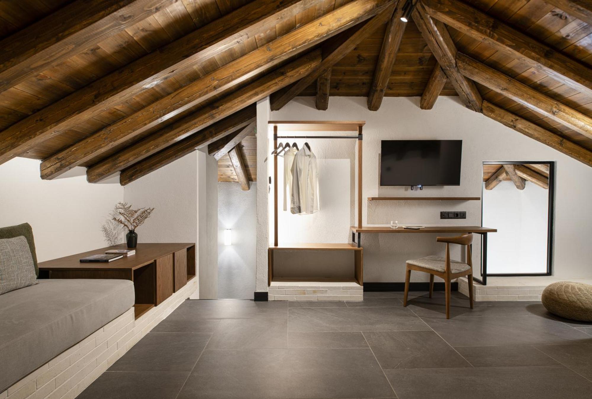 Unedo All Seasons Boutique Hotel ปาเลออส ปานเตเลมอน ภายนอก รูปภาพ